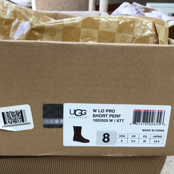 UGG Lo Pro Short Perf boots - Picture 8 of 9